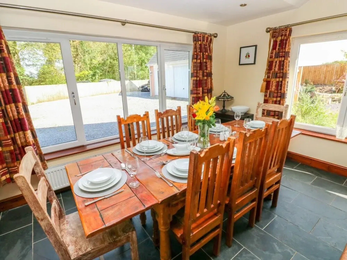 1 Homecroft Bungalows