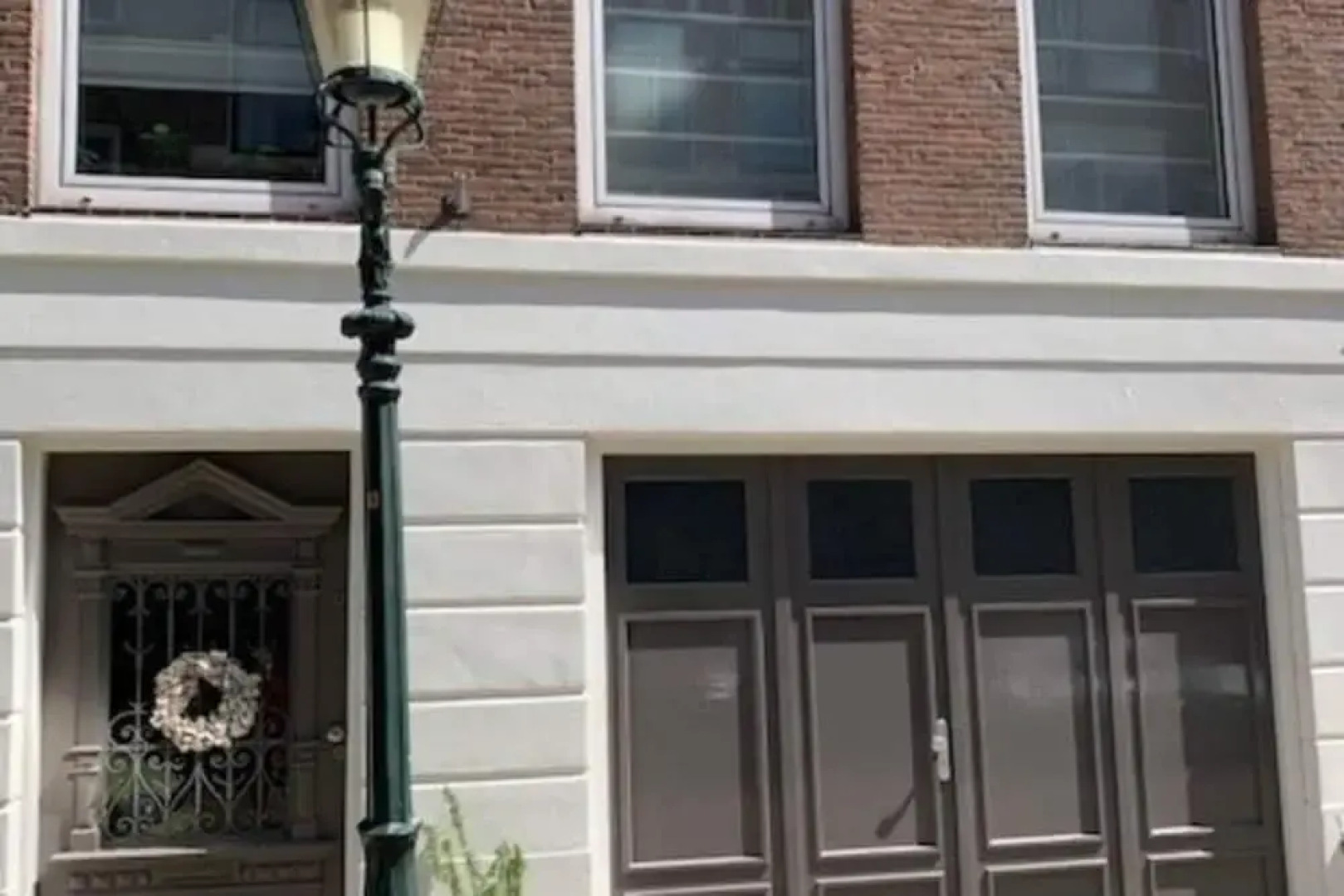 Quietly Located Mansion Near the Centre of The Hague