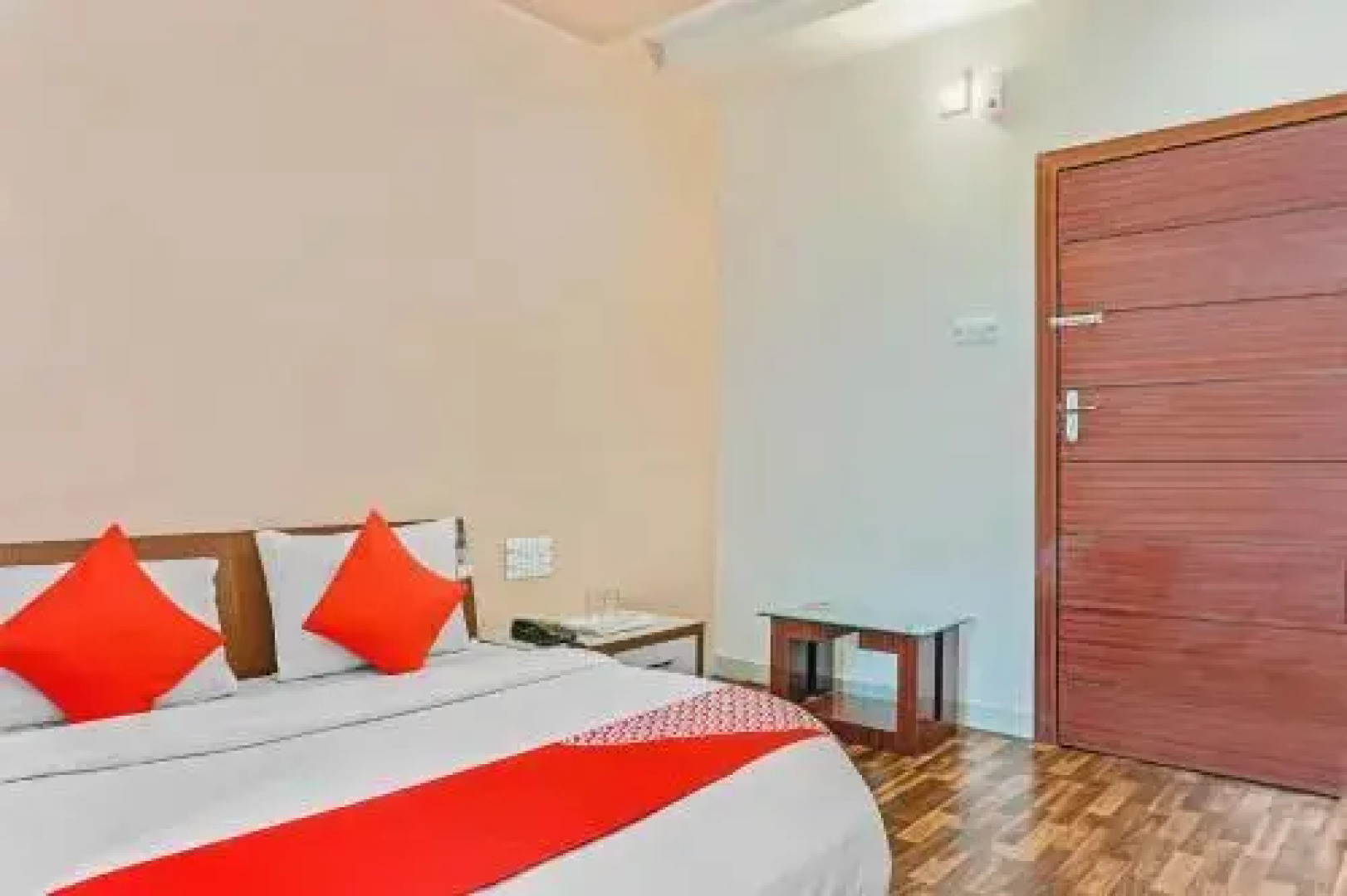 Hotel Landmark Continental By OYO Rooms