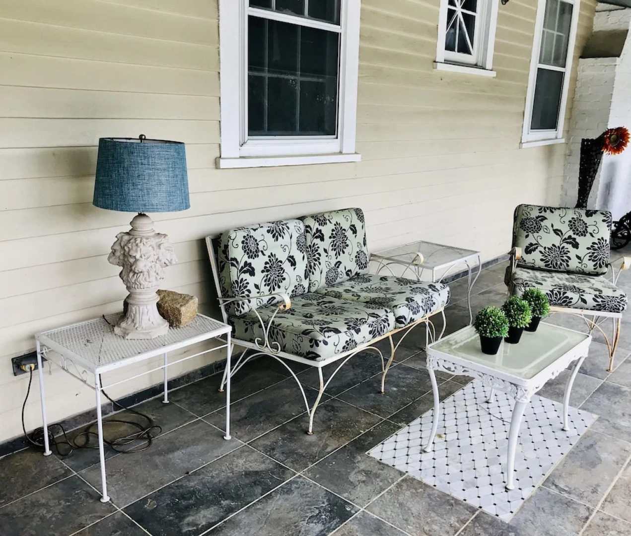 Clevedale Historic Inn and Gardens