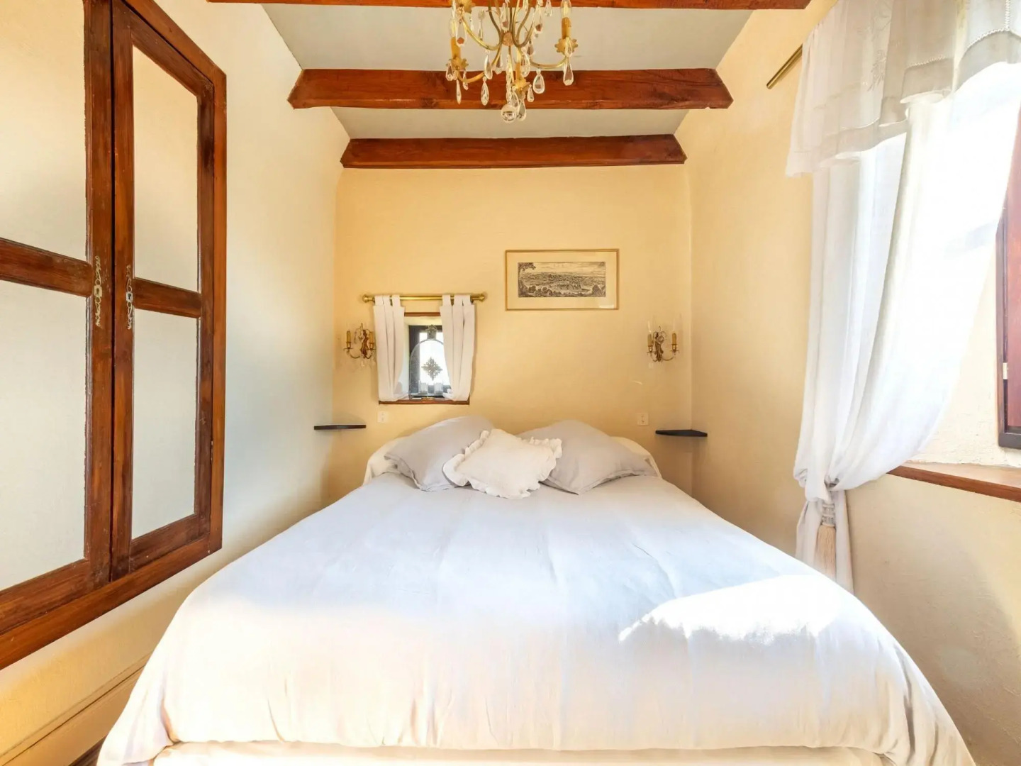 Plush holiday home in Altillac with a private swimming pool