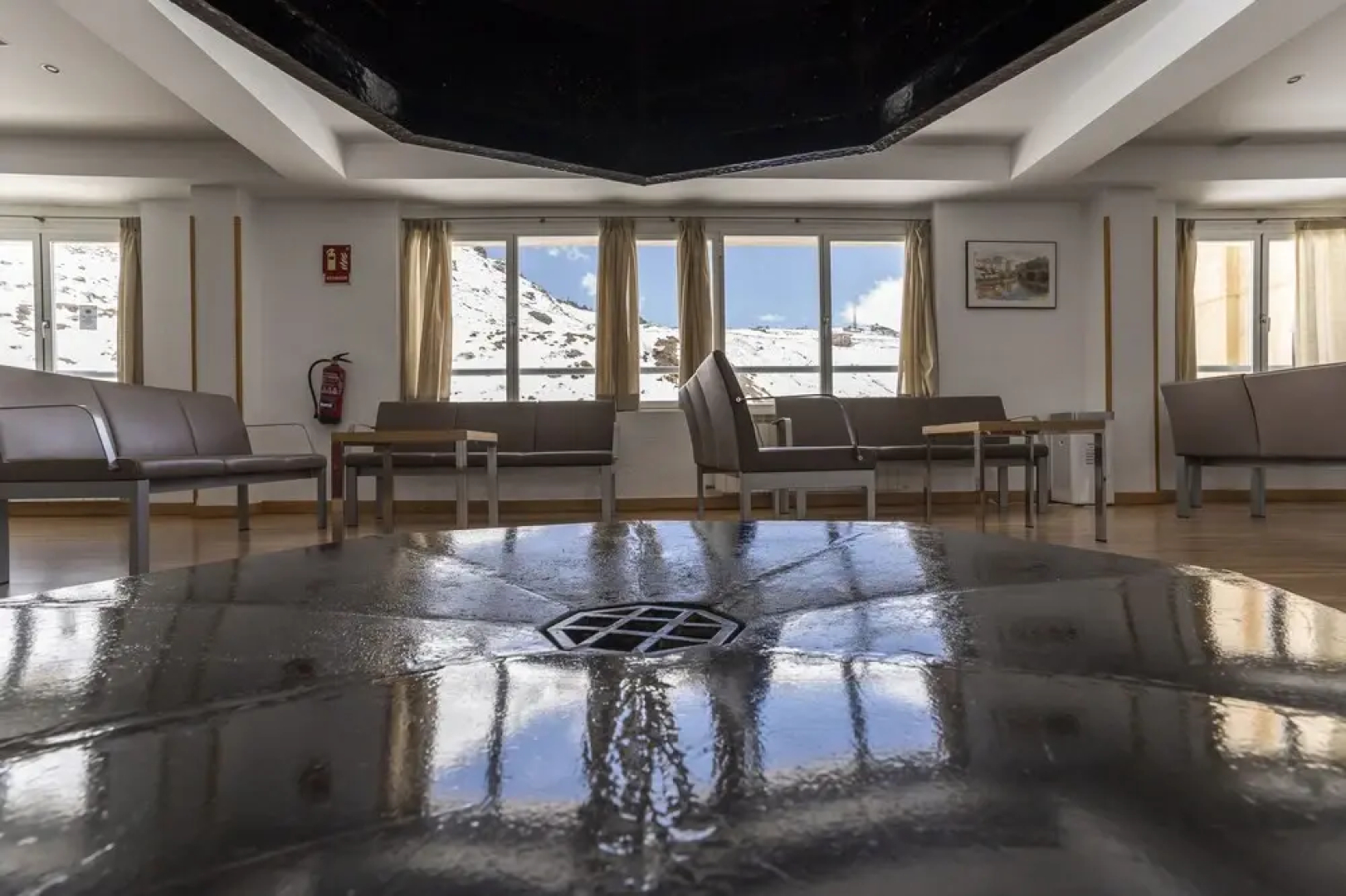 Albergue Inturjoven Sierra Nevada - Hostel