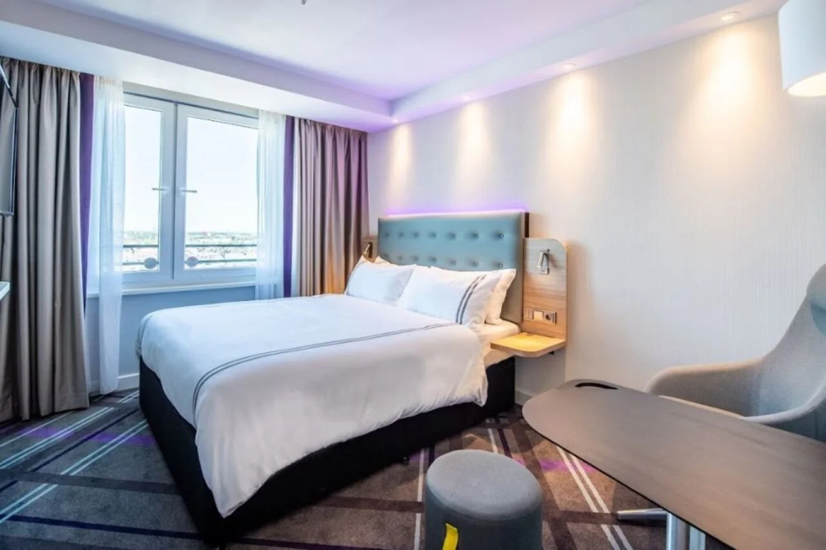 Premier Inn Cologne City Sud Hotel