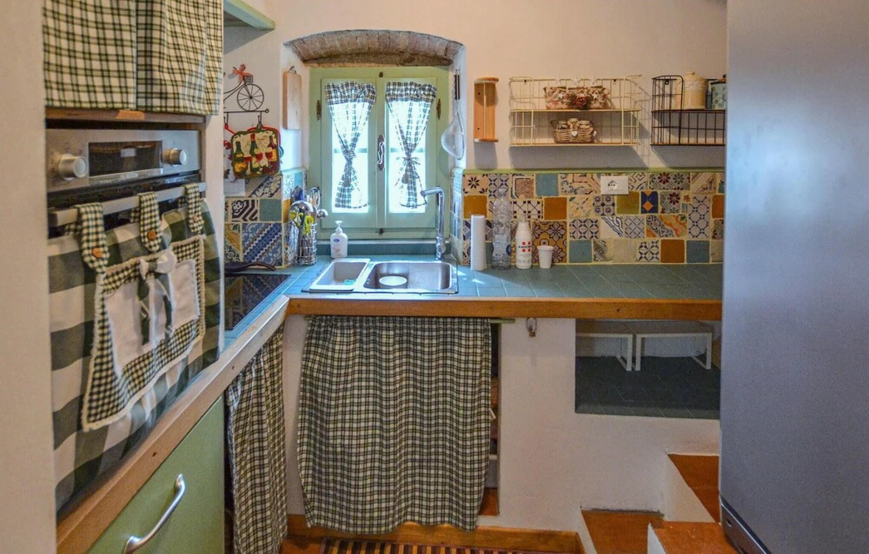 Stunning Home in Arezzo With 5 Bedrooms, Jacuzzi and Wifi