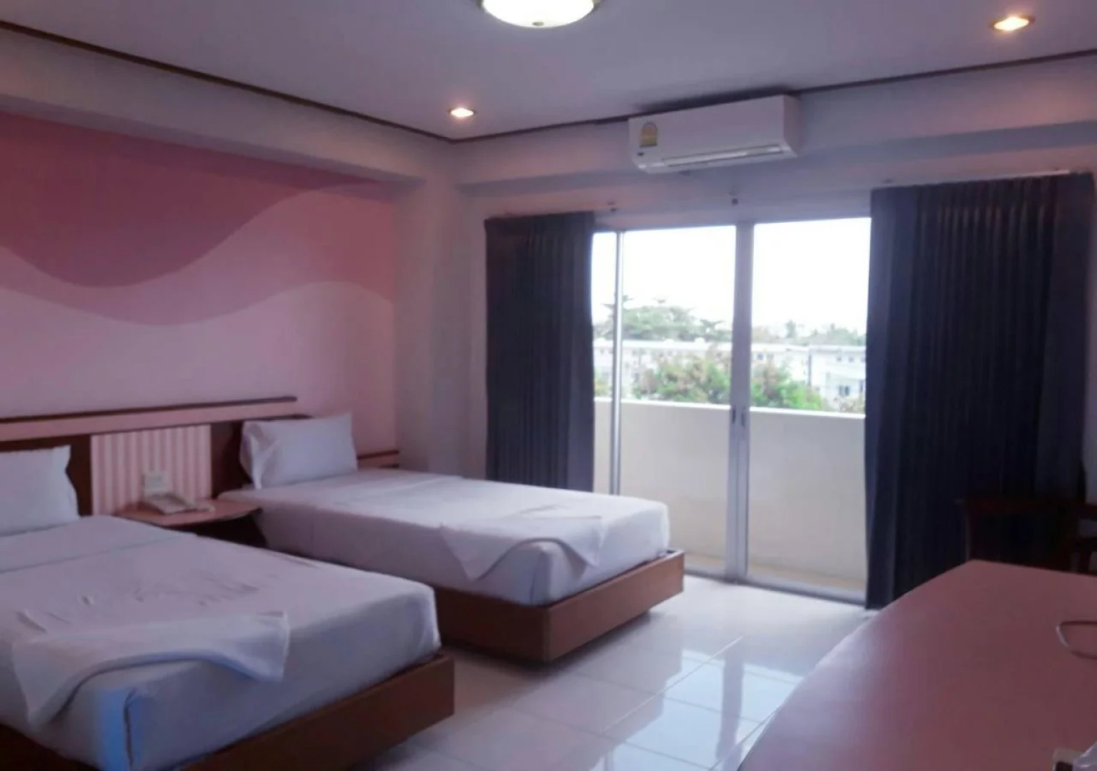 Wangburapa Grand Hotel