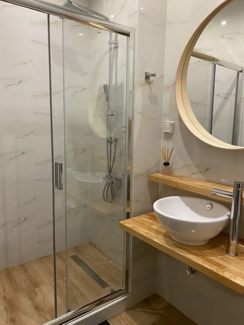 Flight Apartment Airport