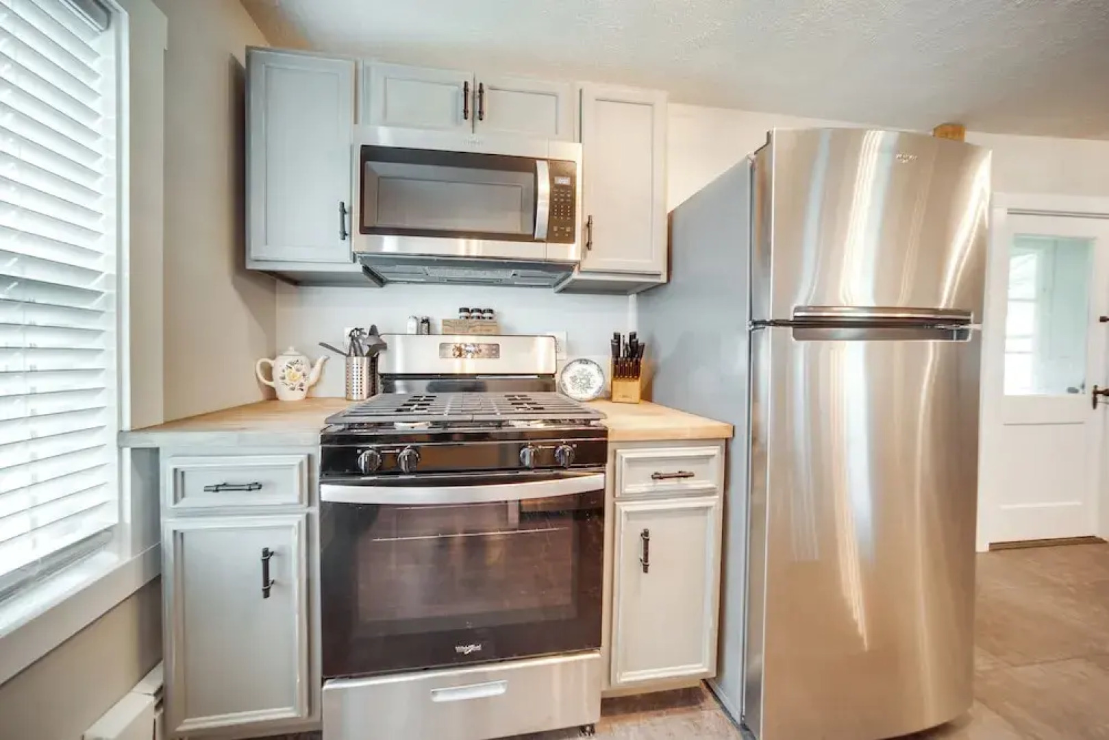 Historical Magnesia Springs Home, Near Kayaking!