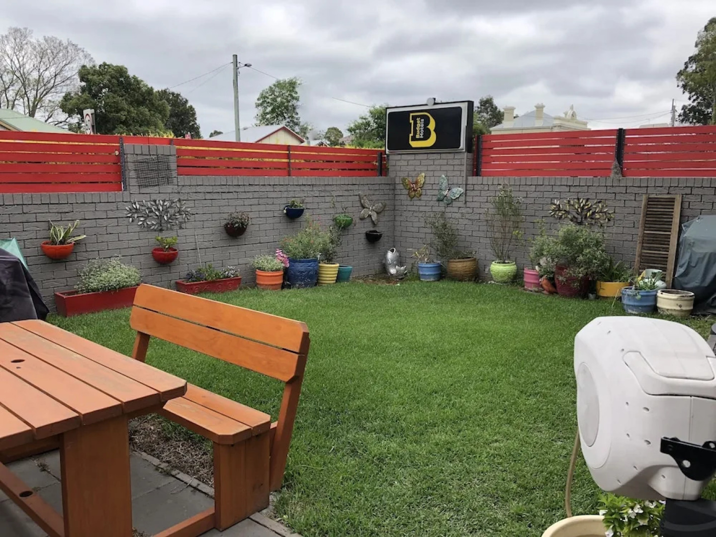 Benjamin Singleton Motel