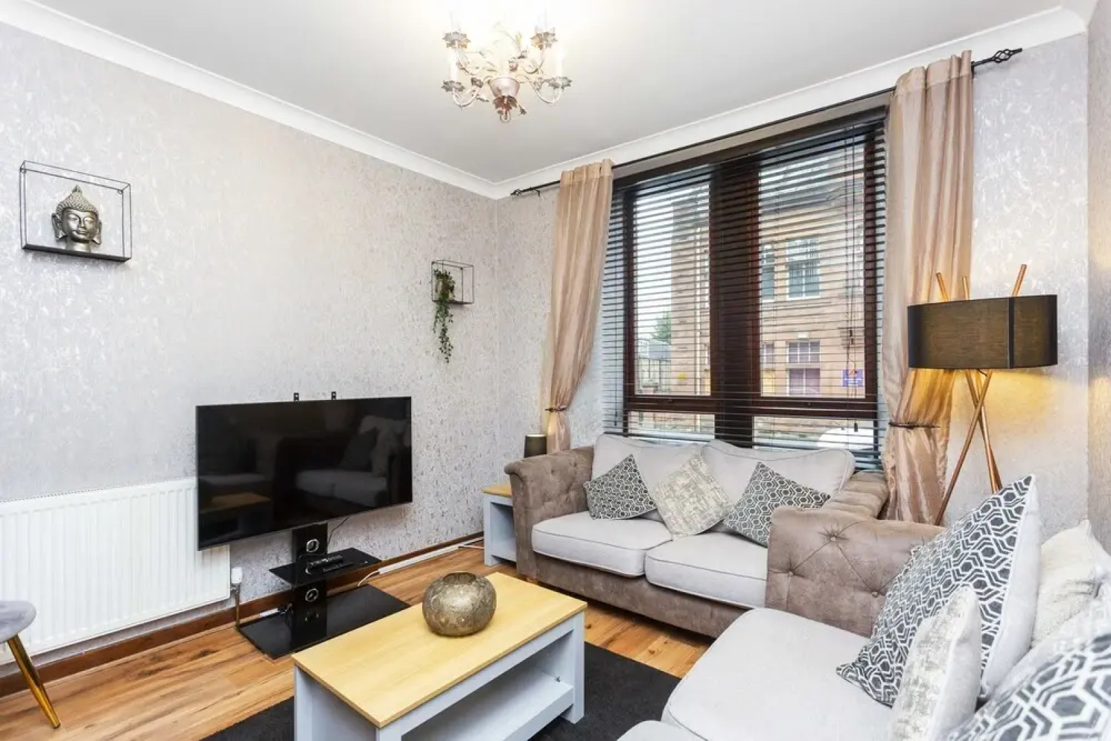 Stylish 1 Bedroom Apartment-ground Floor