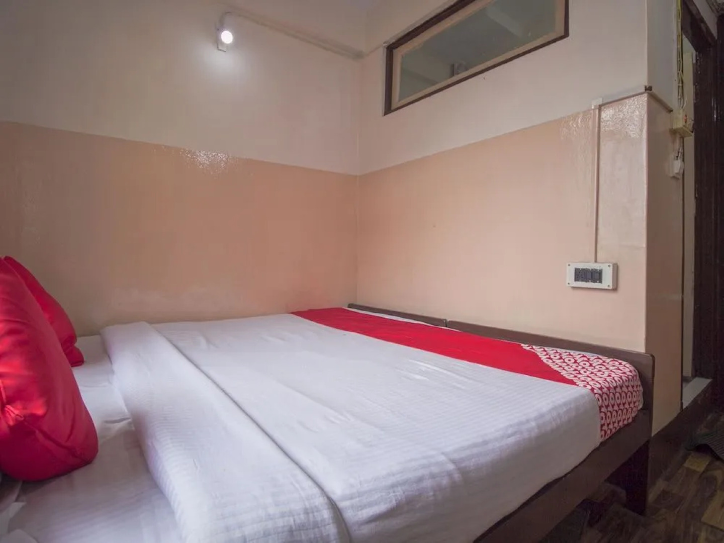 OYO 19941 Hotel Blue Diamond