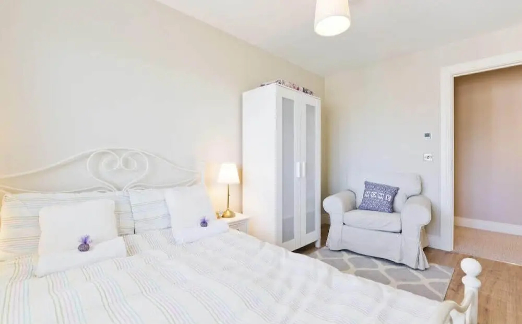 Modern Homestay Room near Dublin Airport