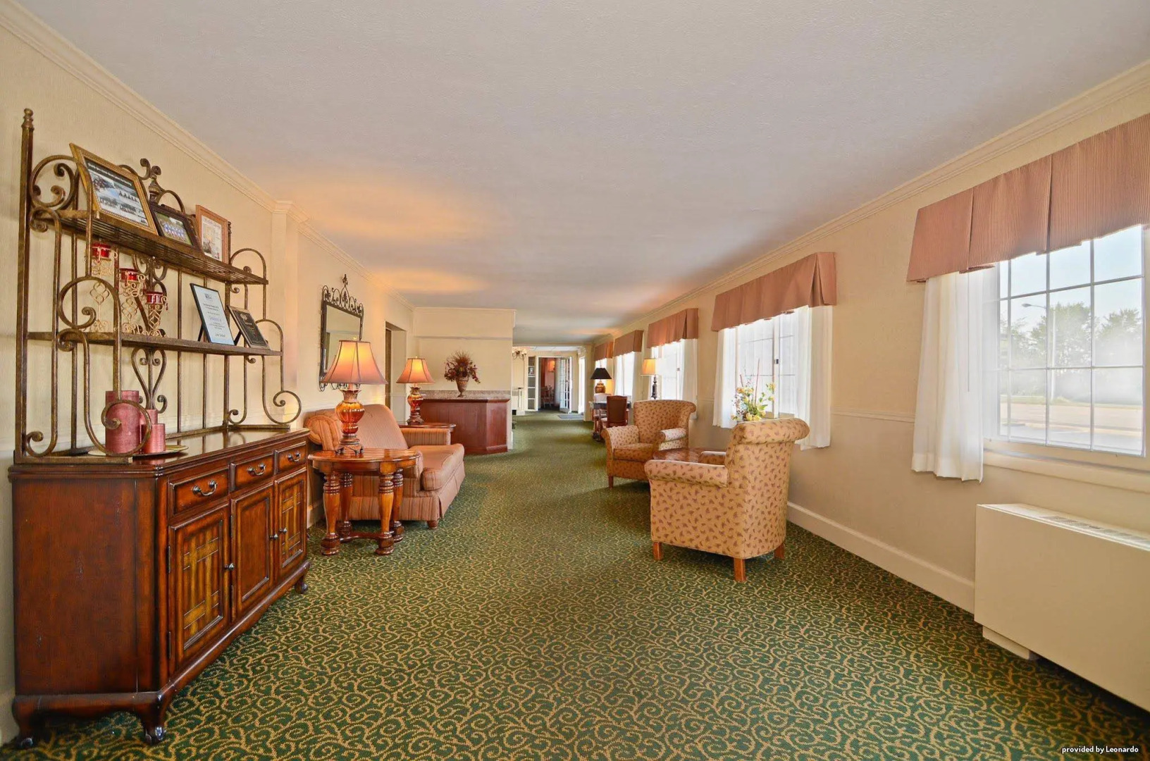 Best Western Pioneer Inn & Suites