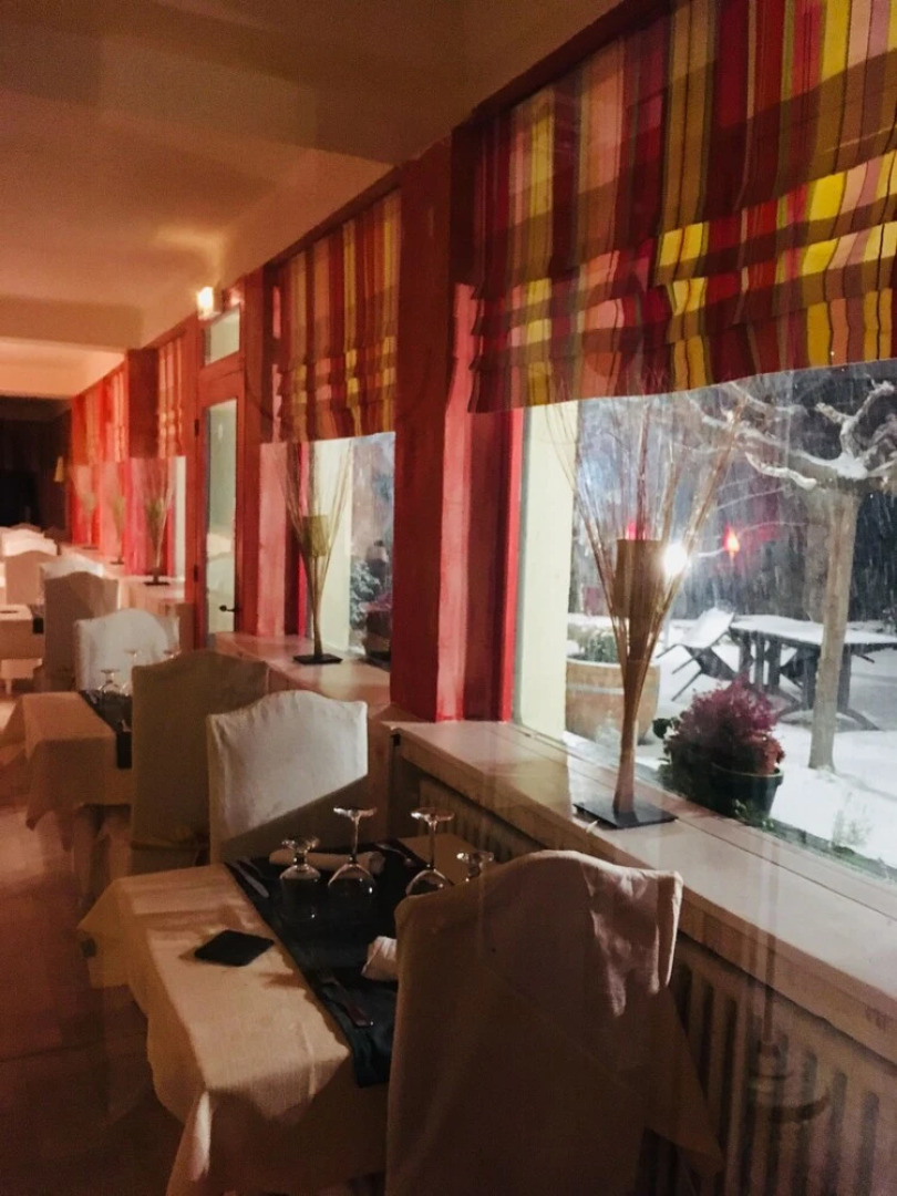 La Mirabelle-casteil Country House