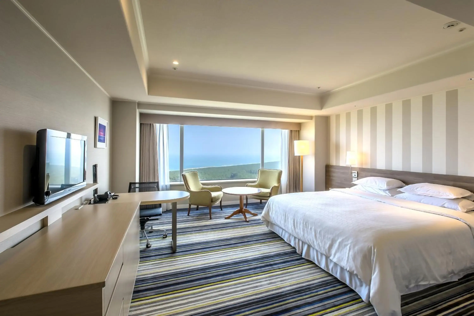 Phoenix Seagaia Ocean Tower