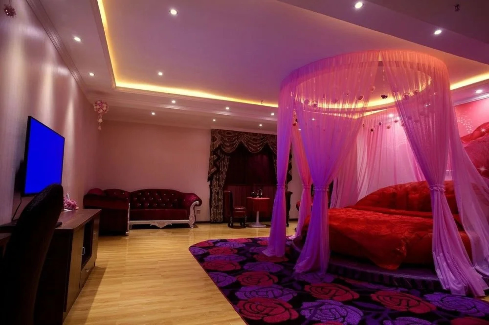 Yuxi Hongyuan Star Hotel