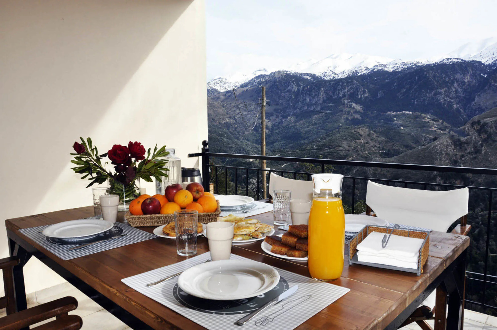 Villa Lakki The View