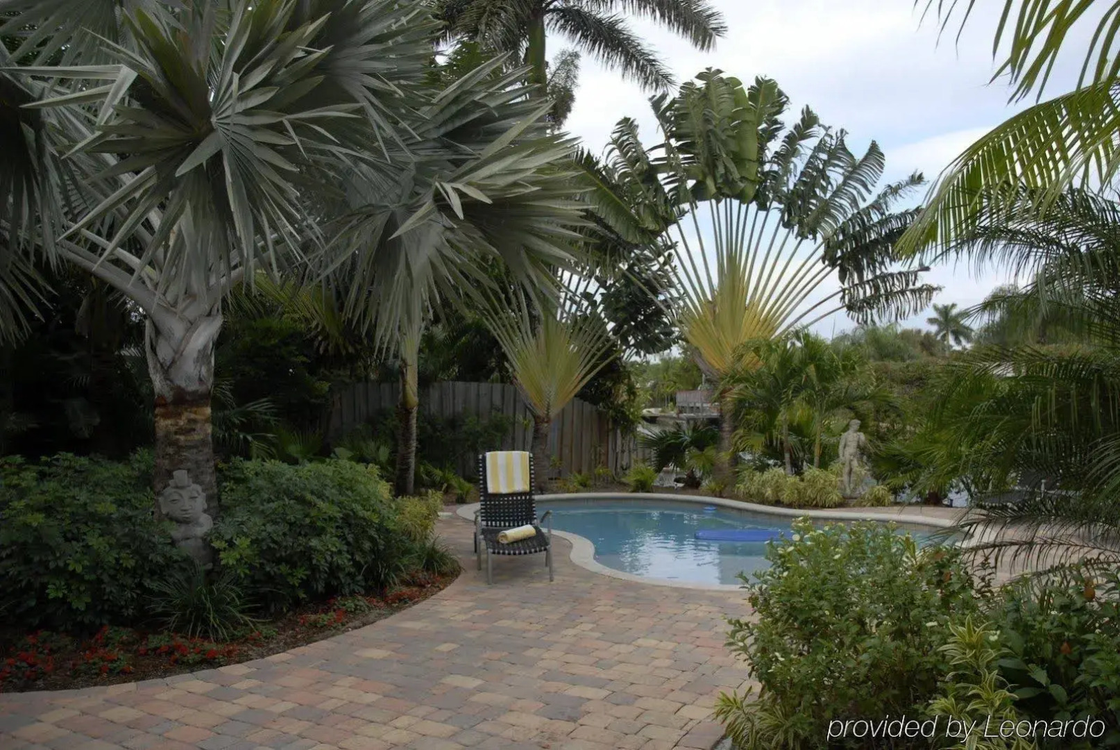 The Cabanas Guesthouse & Spa 