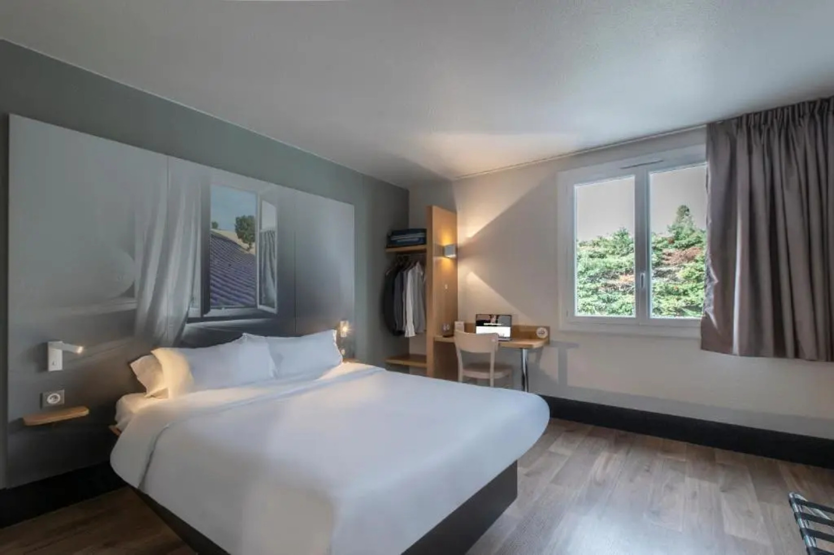 B&B Hotel ORANGE - Echangeur A7 A9