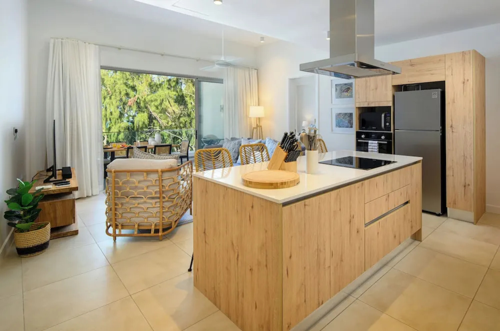 Ocean Grand Gaube with LOV