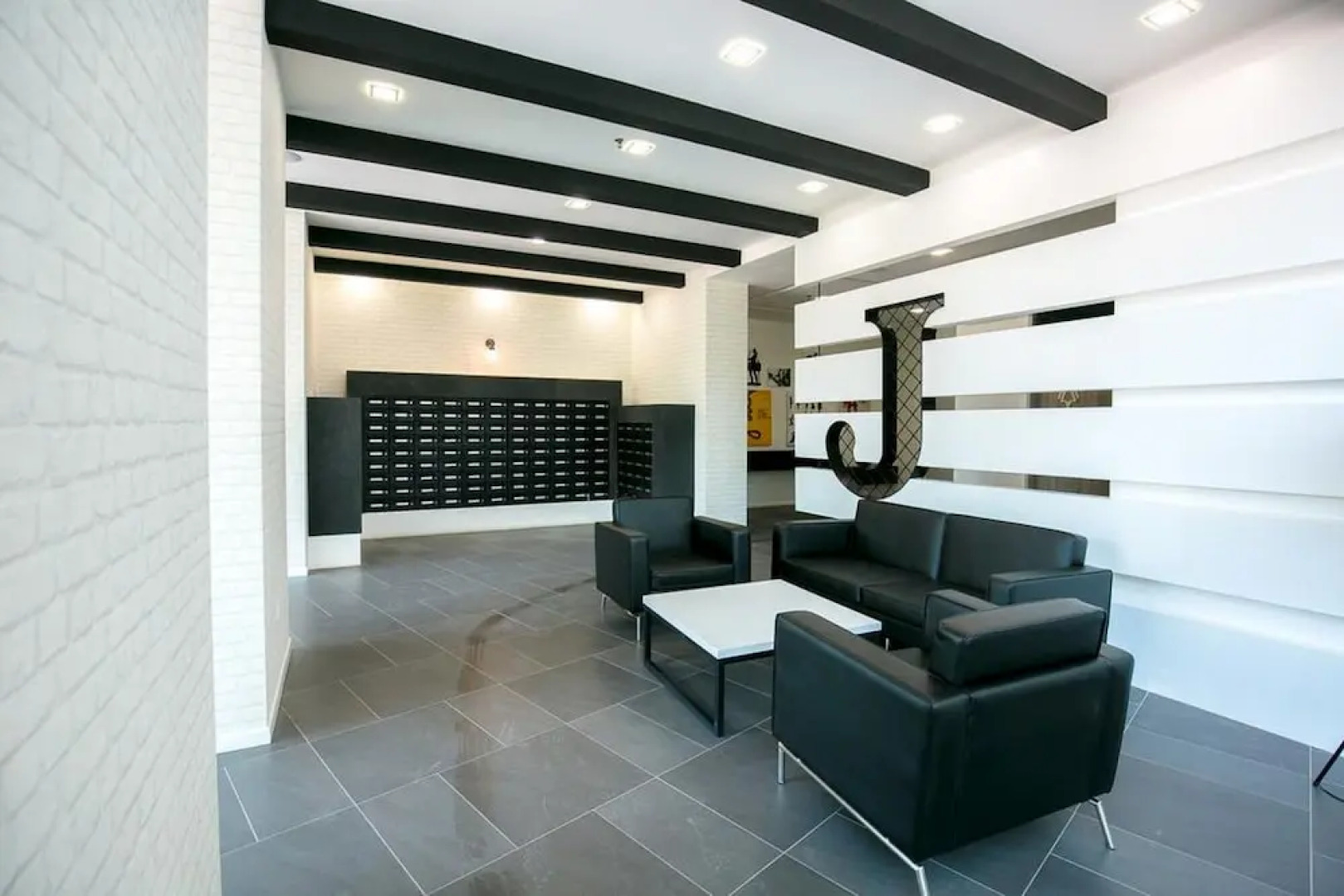 Jazz Service Suites by Sanguine