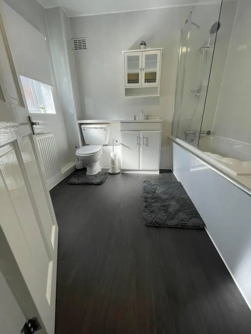 Lovely 3 -bed House in Jarrow With Free Parking