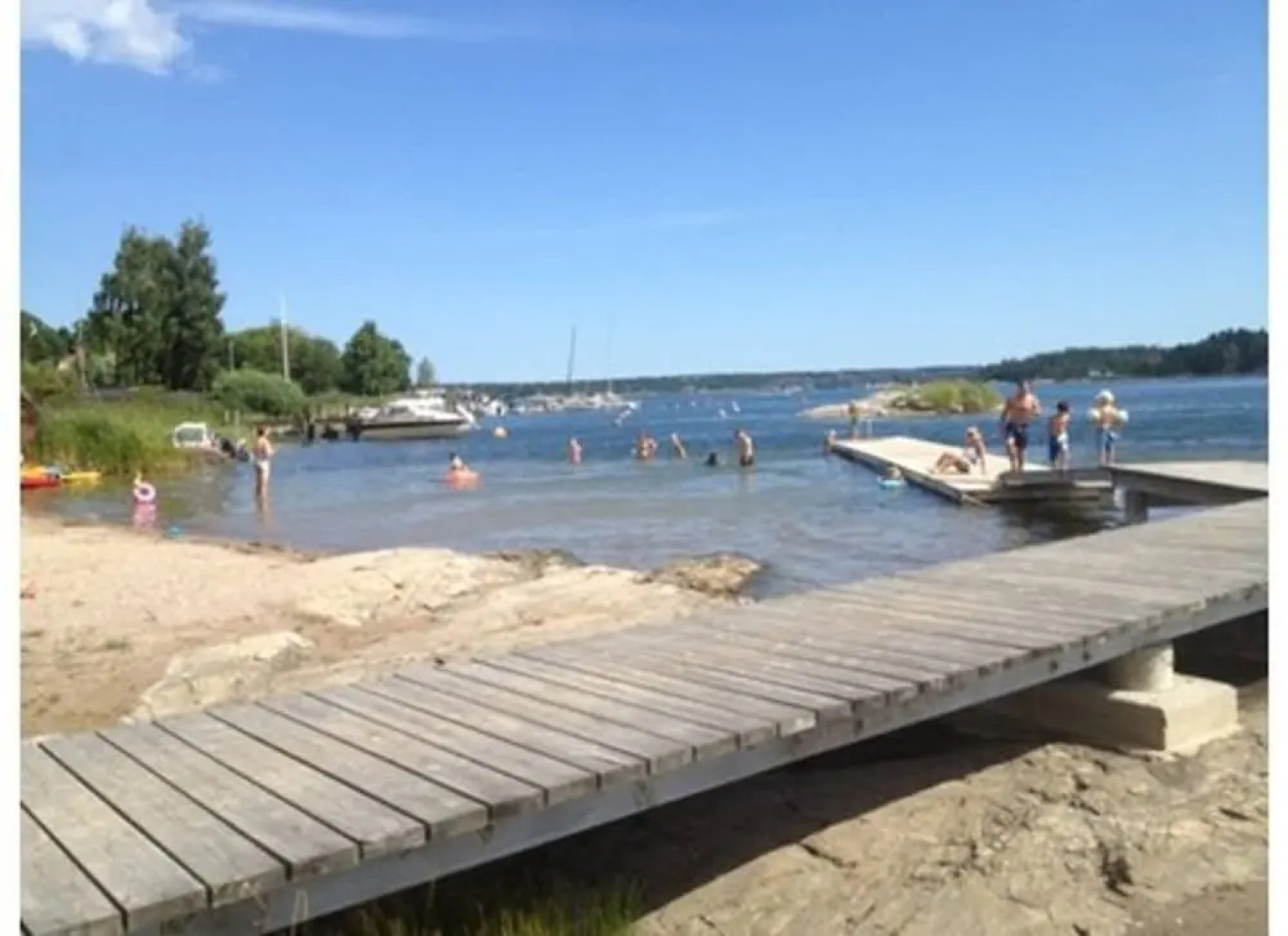 Topnotch House In The Most Fashionable Surrounding