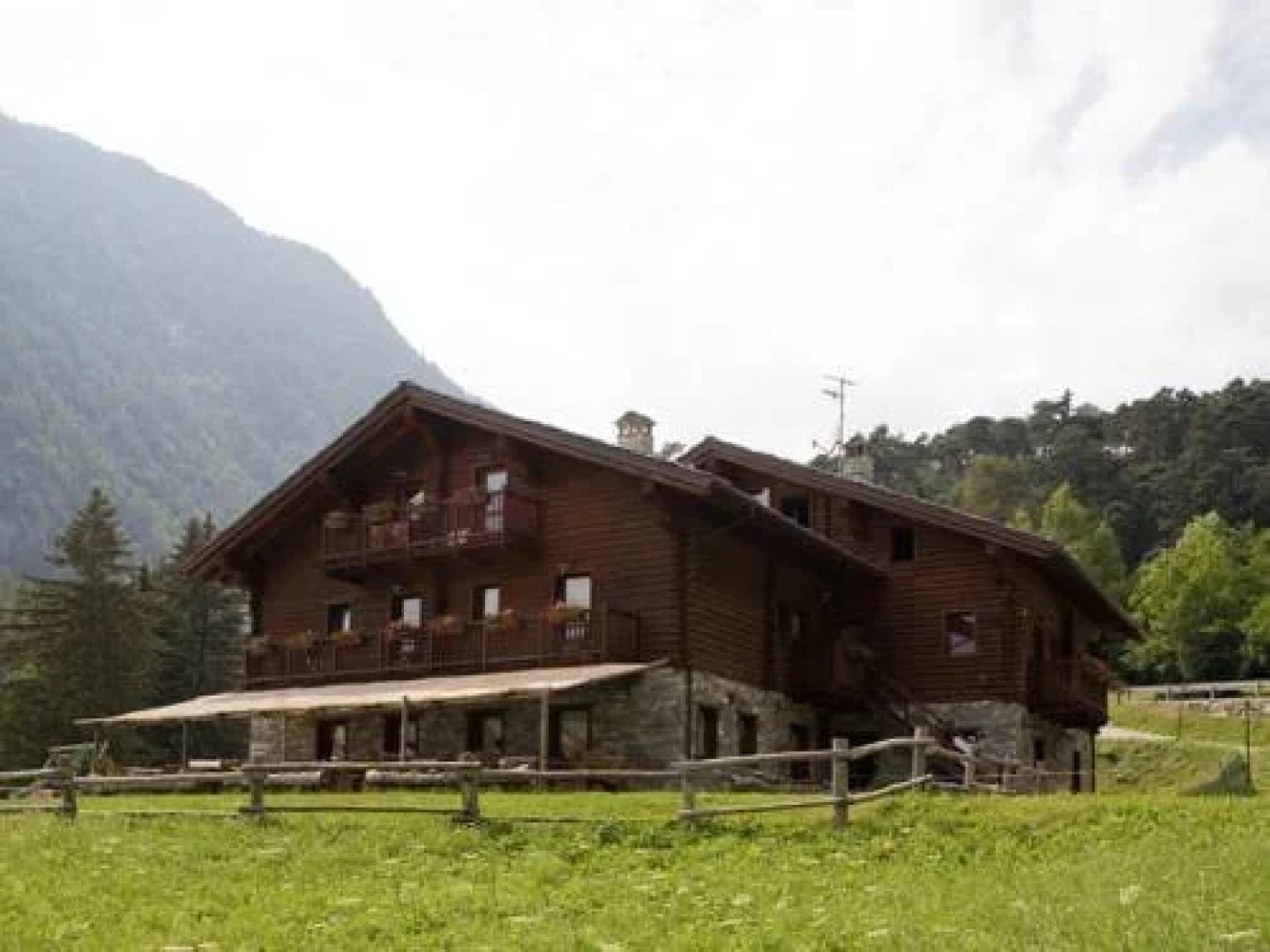 Agriturismo Les Hiboux