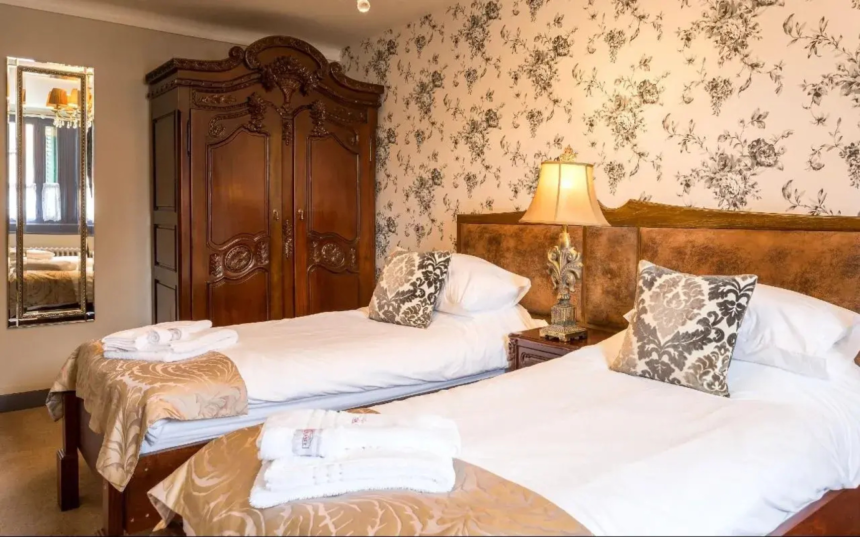 Logis Hotel De France