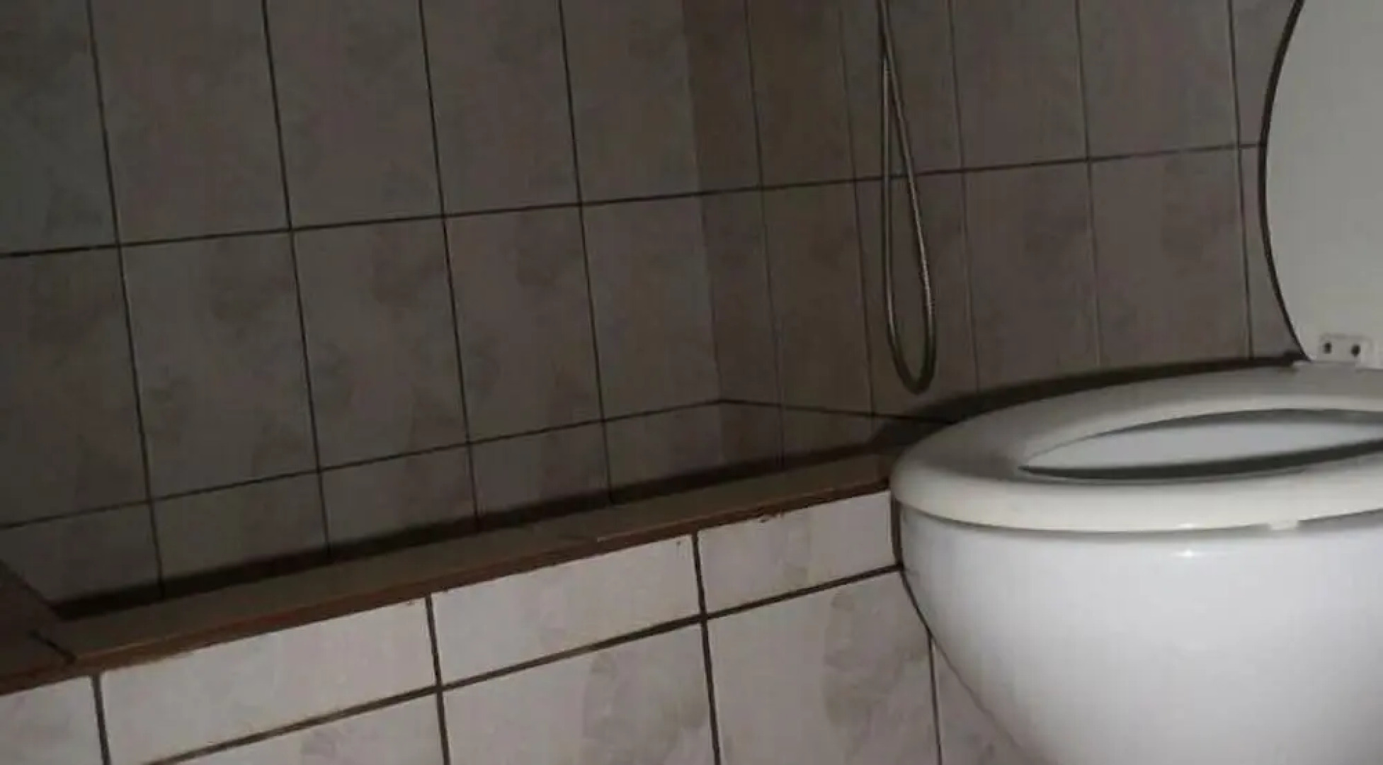 Boy Boison Elite Hotel