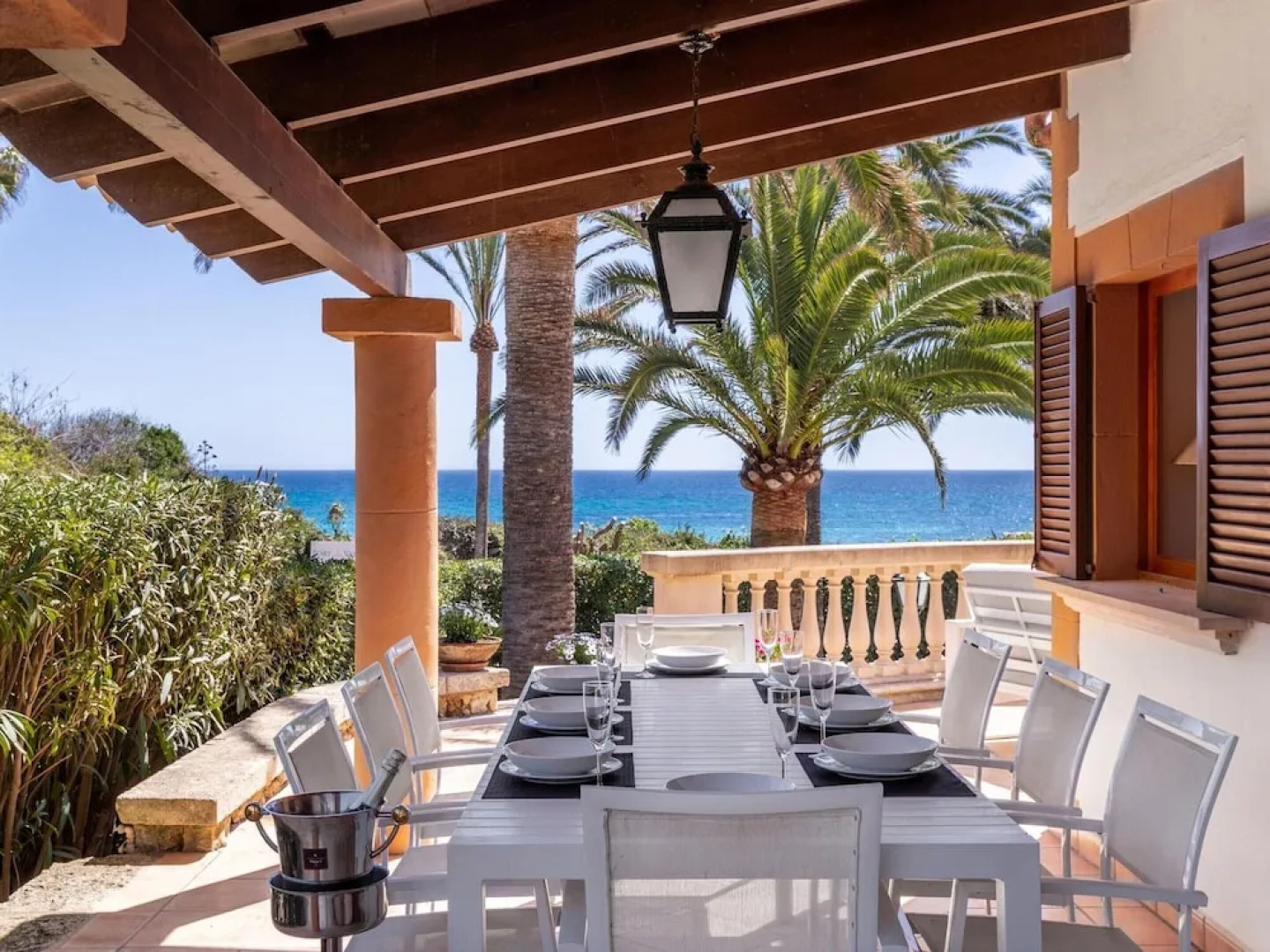 Villa in Son Servera With Beach & Pool