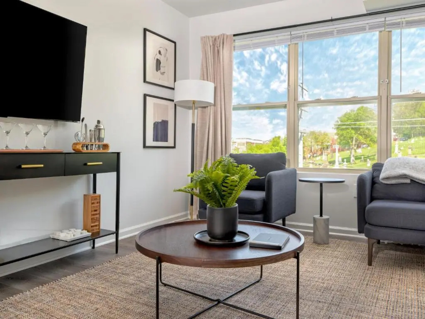 Hyatus at City Views