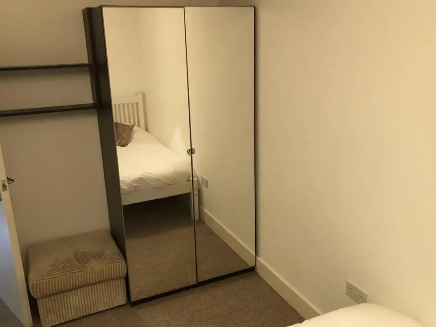 Cosy South Gloucestershire Cabin Retreat