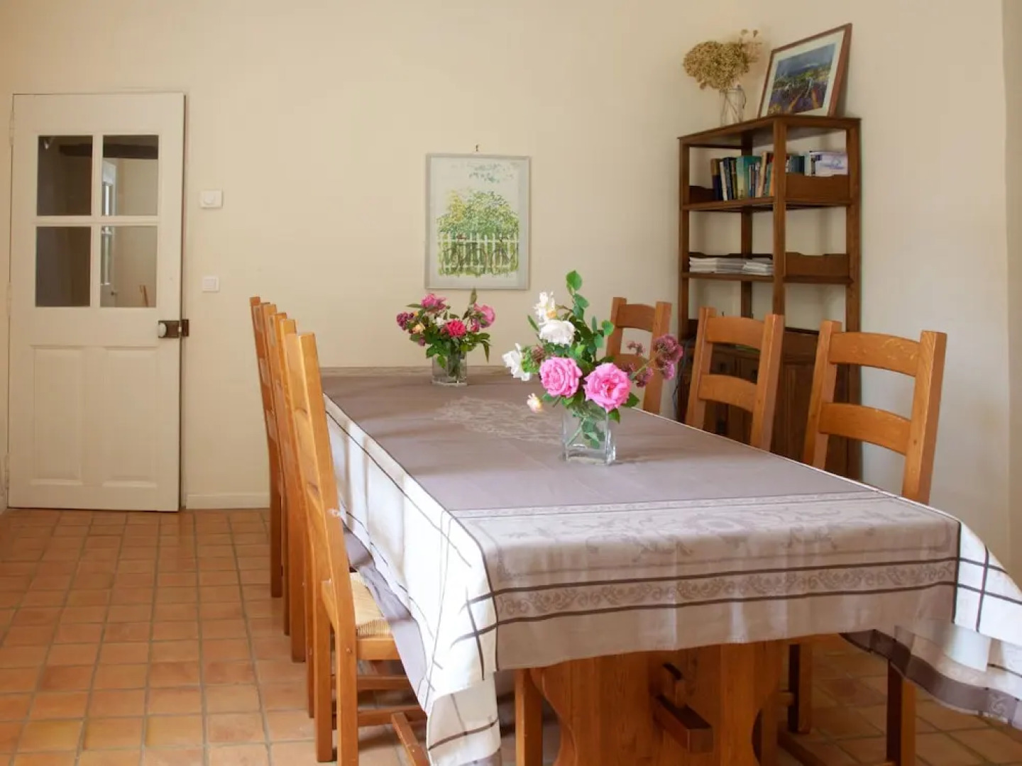 Quaint Holiday Home in Rustrel With Swimming Pool