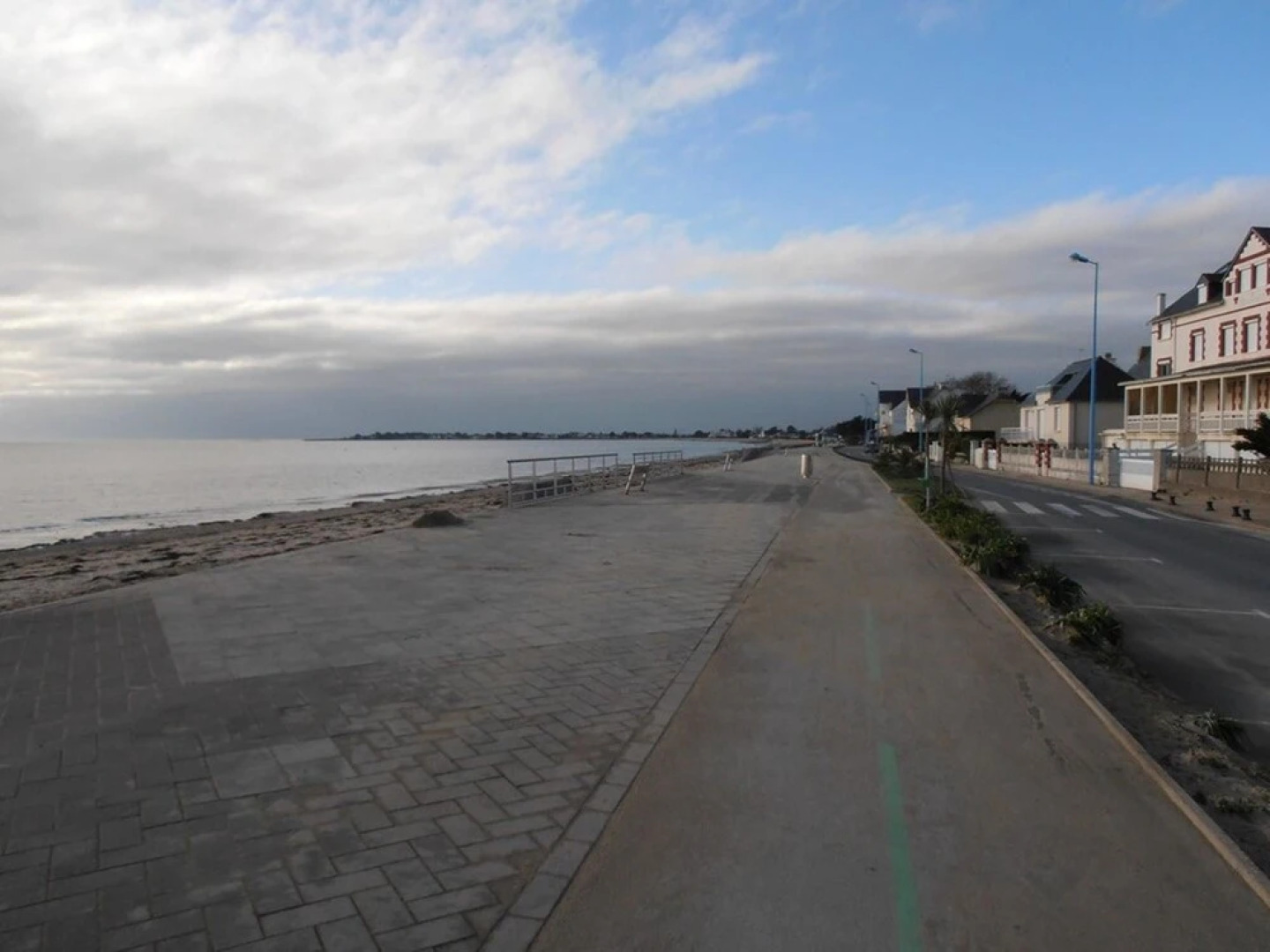 House With 4 Bedrooms in Damgan, With Enclosed Garden - 200 m From the