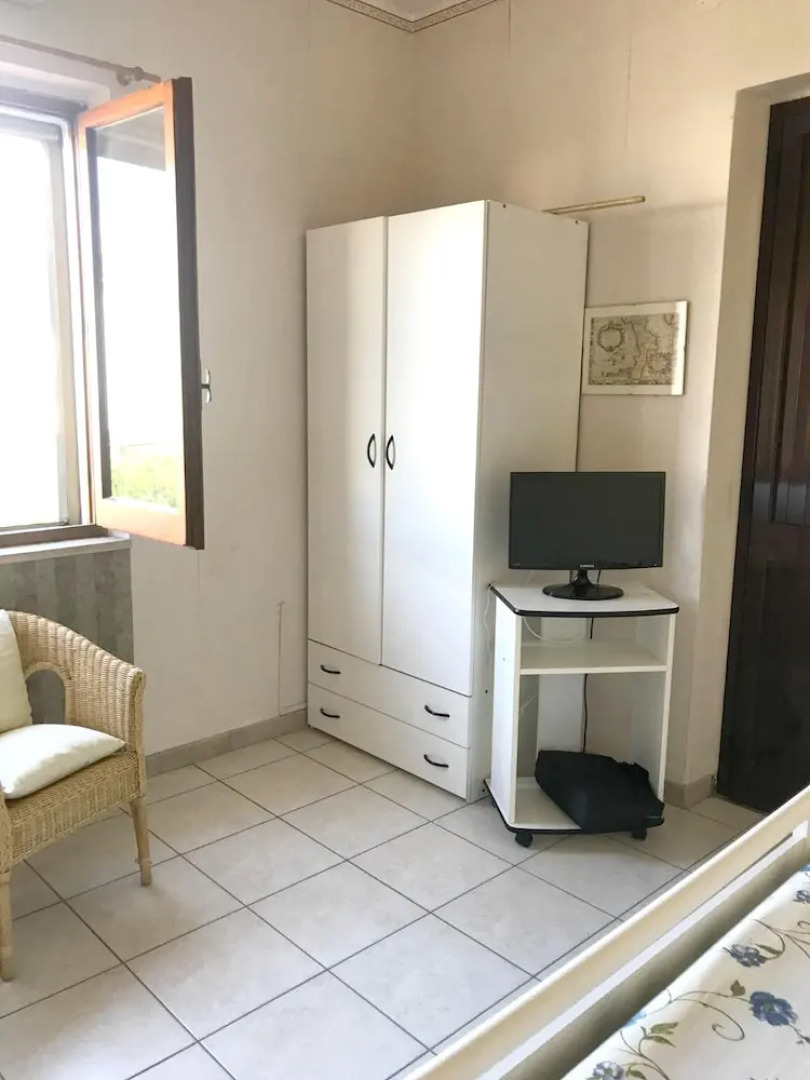 House With 2 Bedrooms in Villaggio del Golfo, With Wonderful sea View and Enclosed Garden - 100 m From the Beach