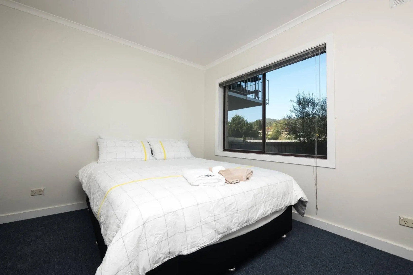 Two Beds off the Beach