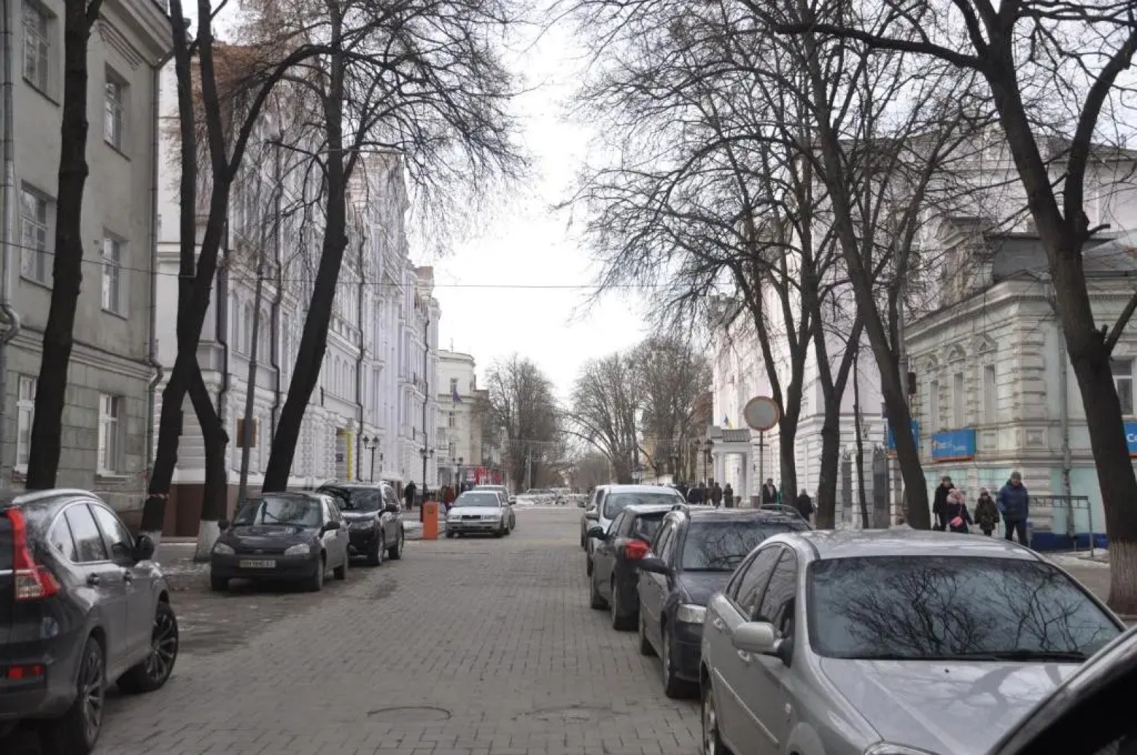 Apartment on Petropavlivs'ka 90