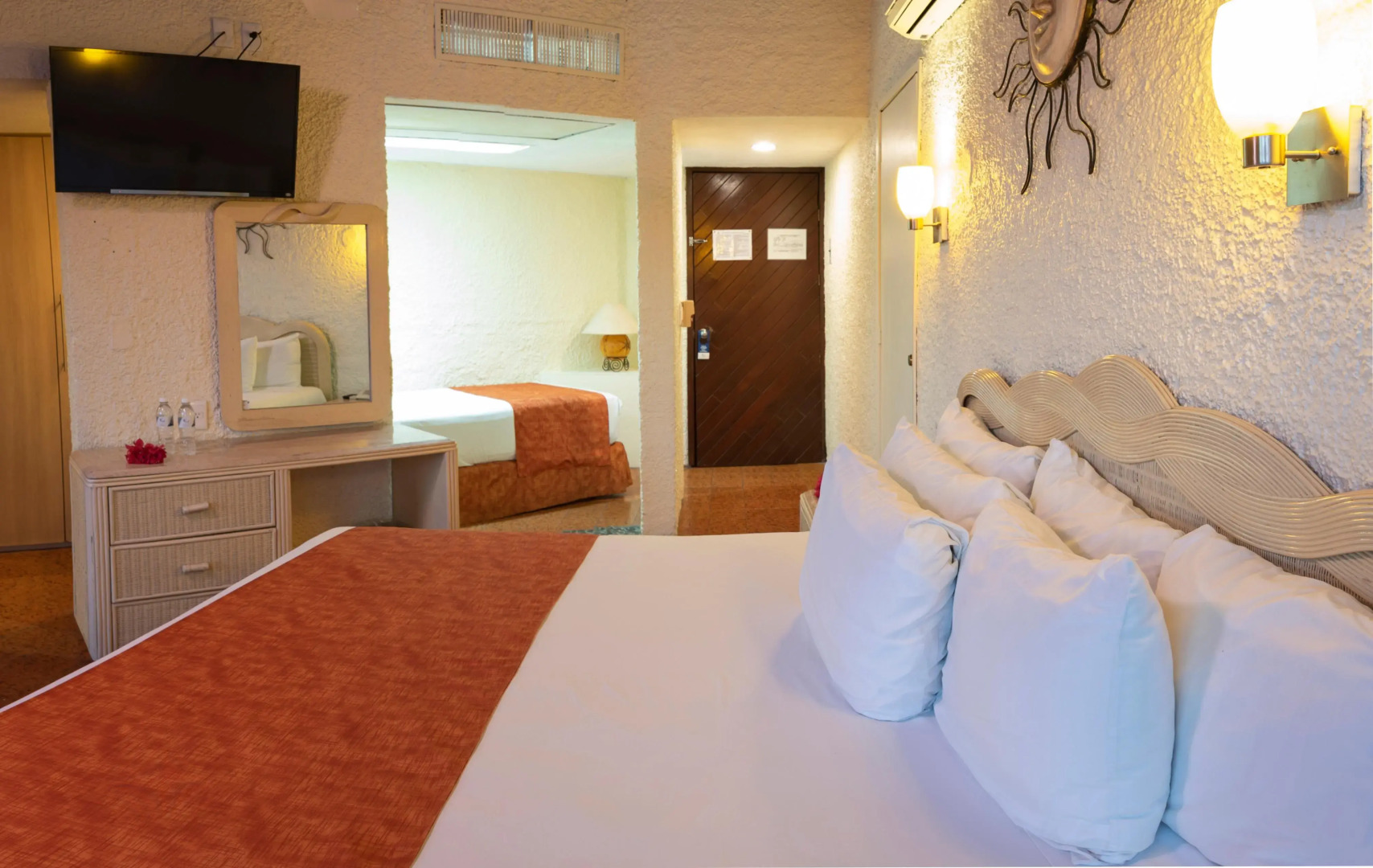 Cabo Blanco Hotel & Marina