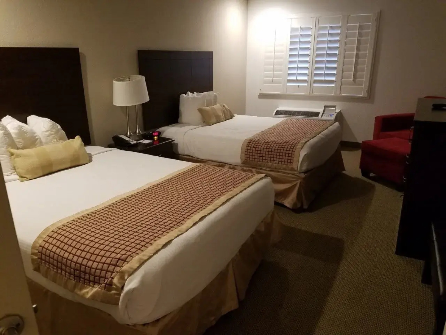 Infinity Inn & Suites