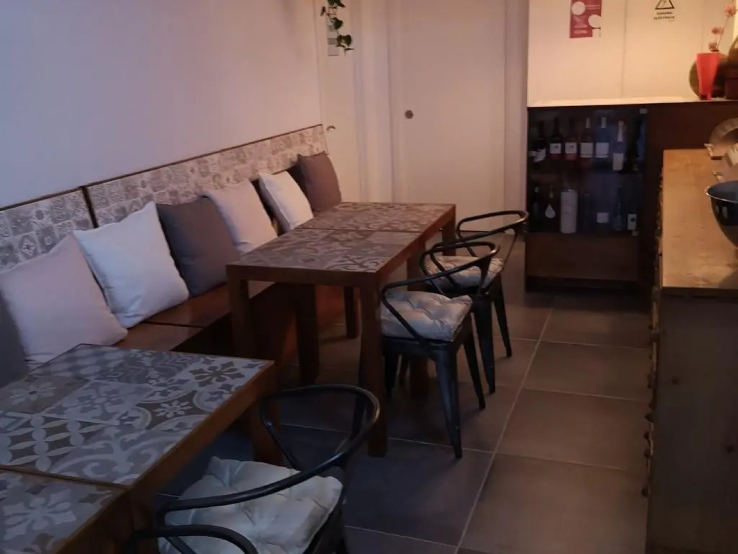 The Olive Hill Guesthouse / Summit-Life Lda