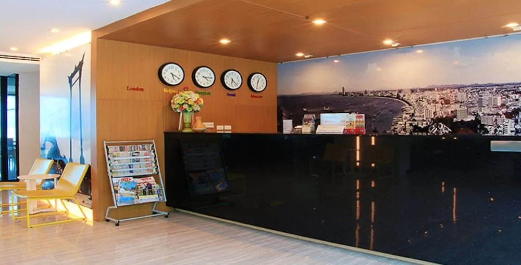 CAPITAL O 1088 Golden Dragon Beach Resort