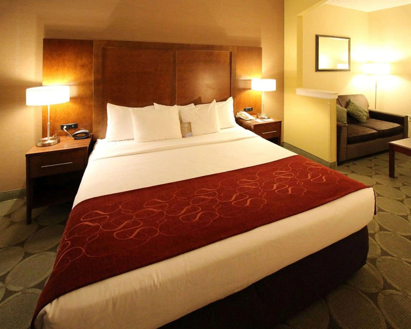 Comfort Suites Near University