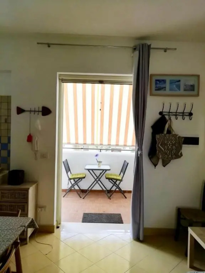 Appartamento rifinito con vista panoramica a 50 mt dal mare