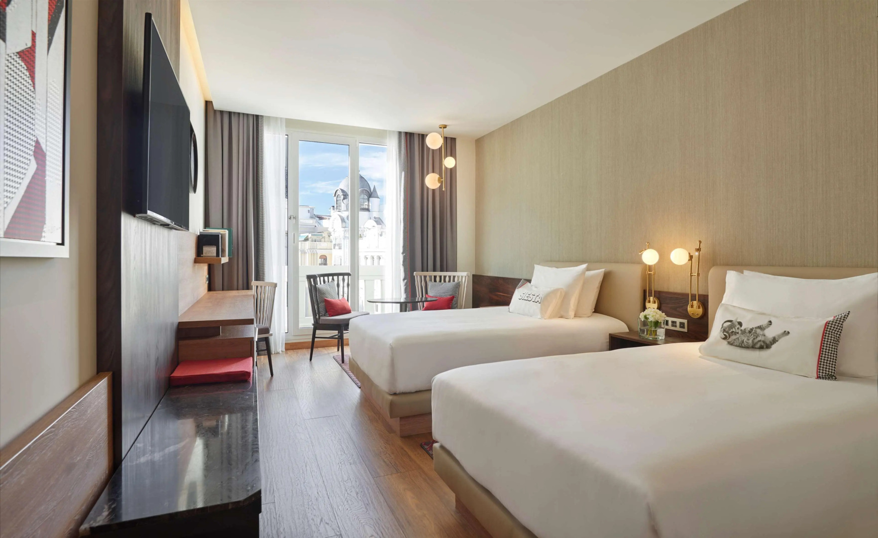 Отель Hyatt Centric Gran Via Madrid