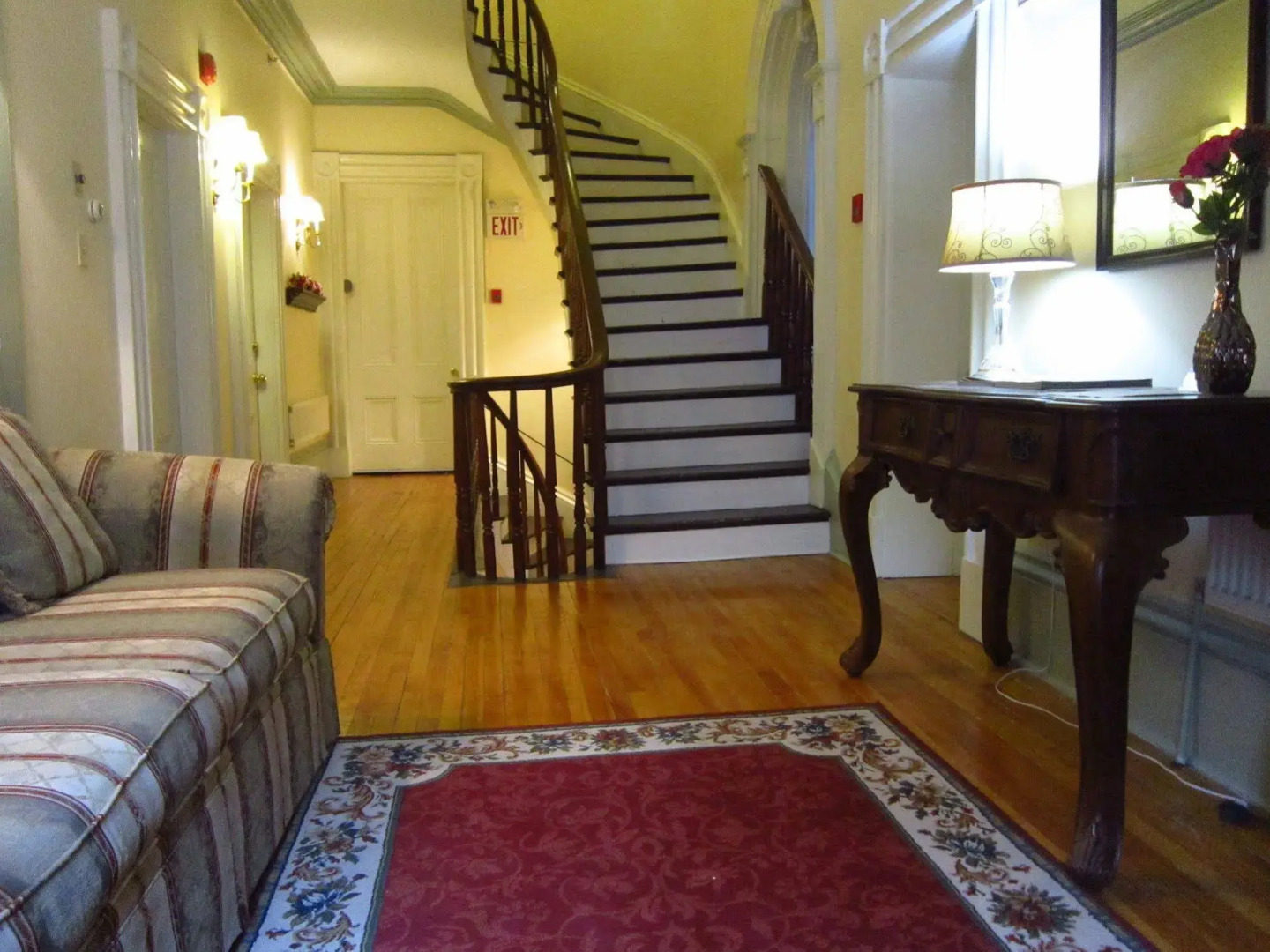 Chipman Hill Suites - Senator Dever House