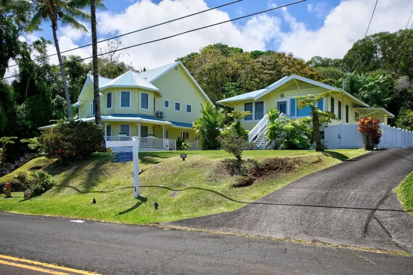 Grand Melemele 3 Bedroom Home by RedAwning