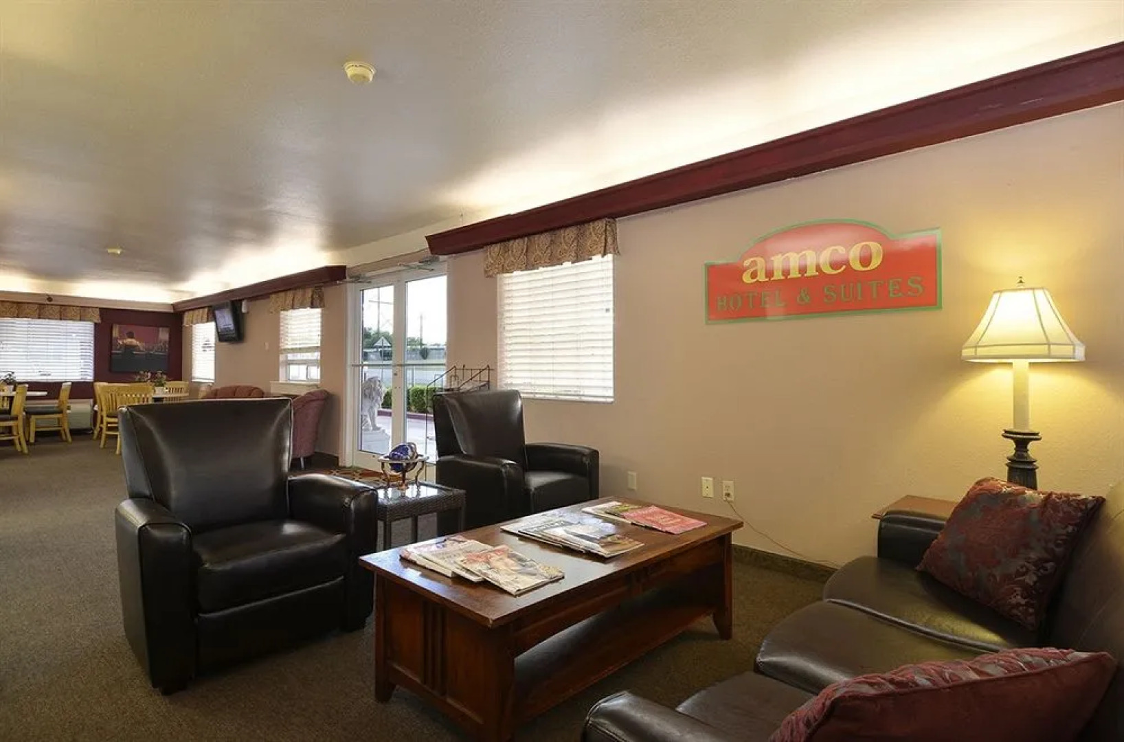 Stratus Suites - Boutique Hotel