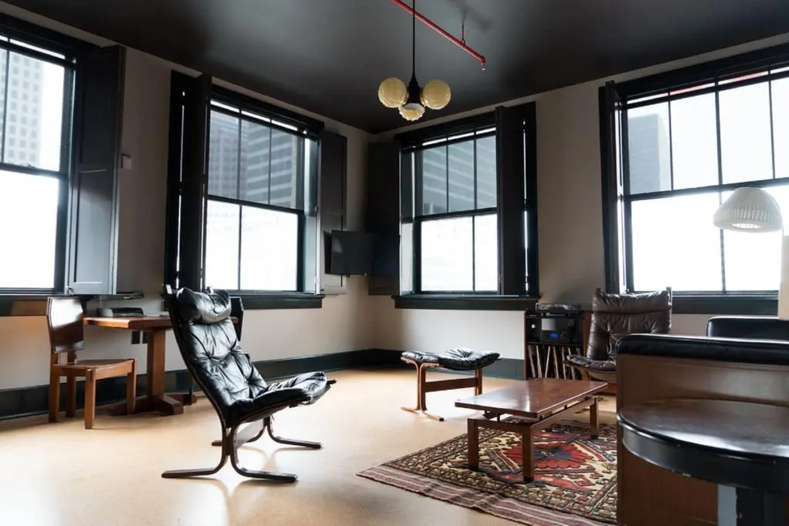 Отель The Barnett