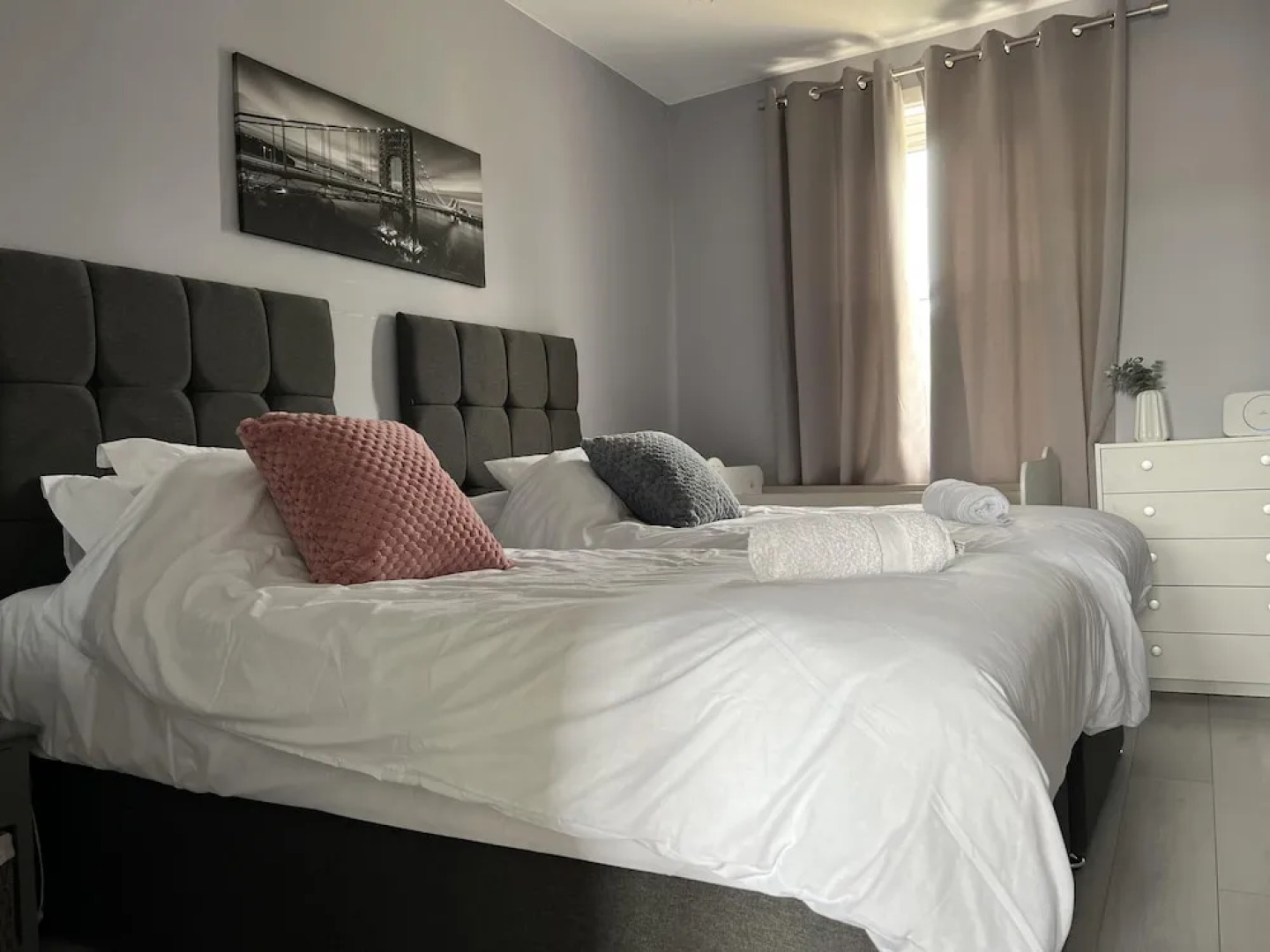 Captivating 2-bed Apartment in Kirkcaldy