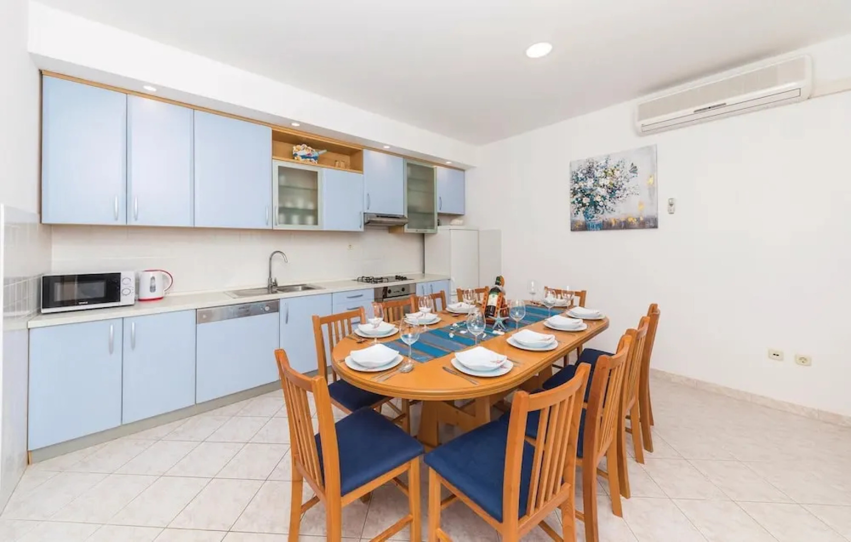 Nice Home in Kastel Kambelovac With Wifi and 4 Bedrooms